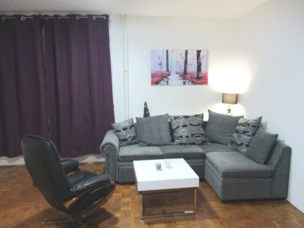Door 44 Apartment Zagreb Bagian luar foto